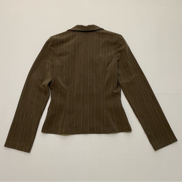 ⭐️ IZ Byer California stripe jacket size medium. - Picture 3 of 7